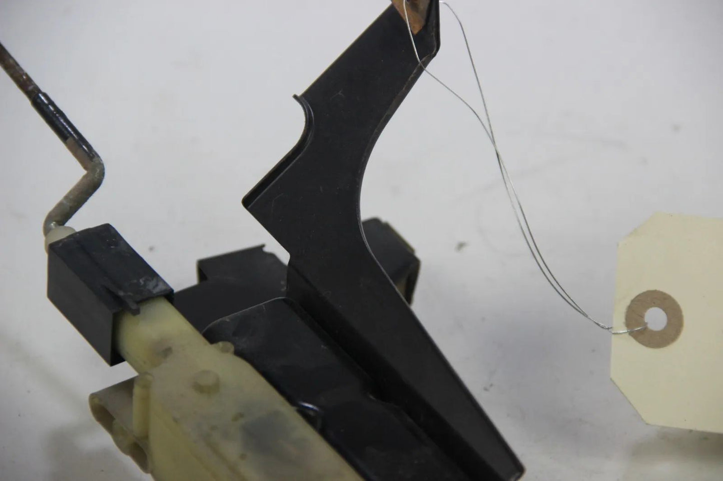 Original BMW E30 M3 ZV Tankklappe + Halterung 51261372572 Verriegelung Nur M3!!