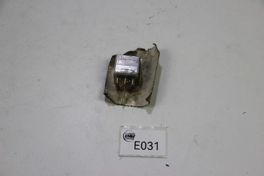 NEU Original BMW Relais ABS New Old Stock E30 0332205004 Bosch