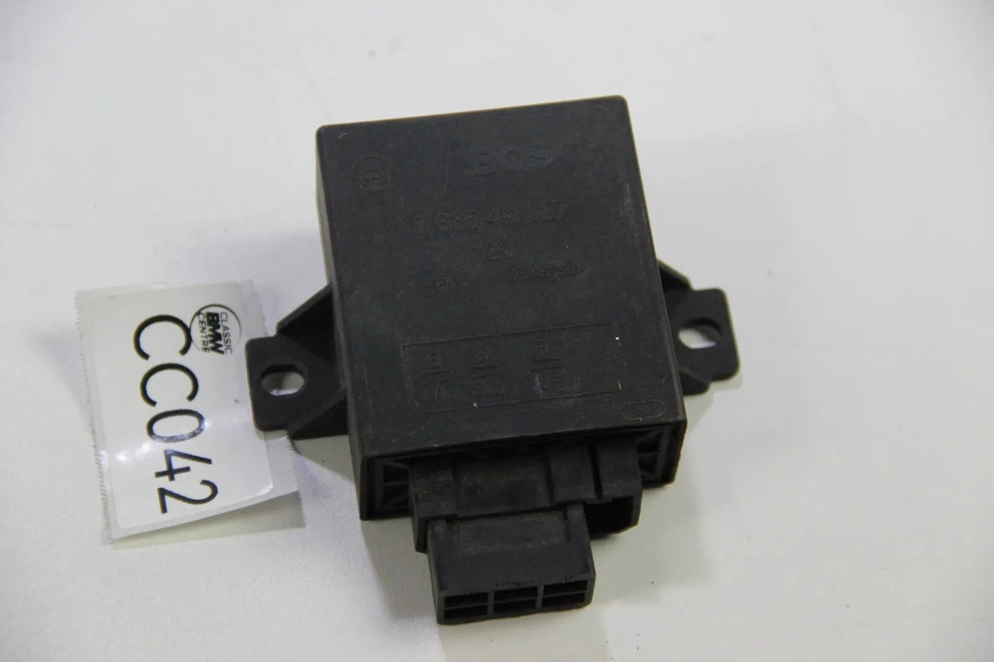 Original Bosch Steuergerät Control Devices Relais Relay 0335411027