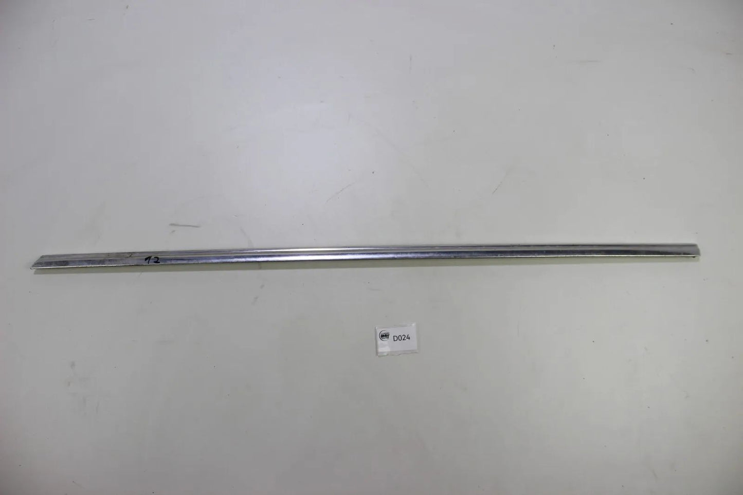 Original BMW E28 Schachtleiste Chrom vorne links Brustleiste 1880545 Chrome trim