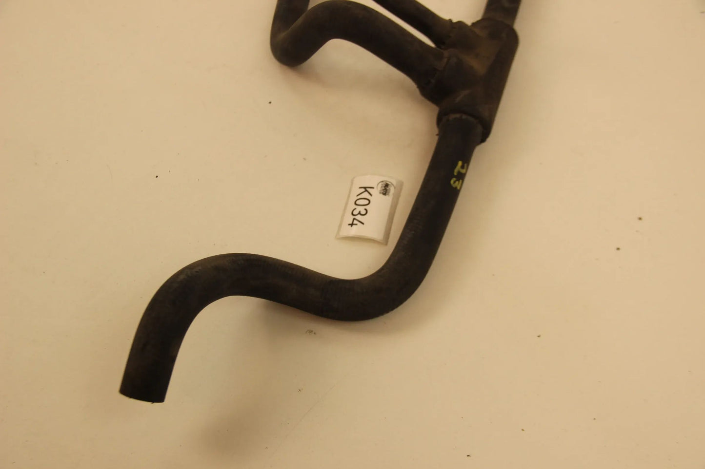 Original BMW E34 520i 525i 525ix Schlauch Rücklauf Kühlsystem  11531738054