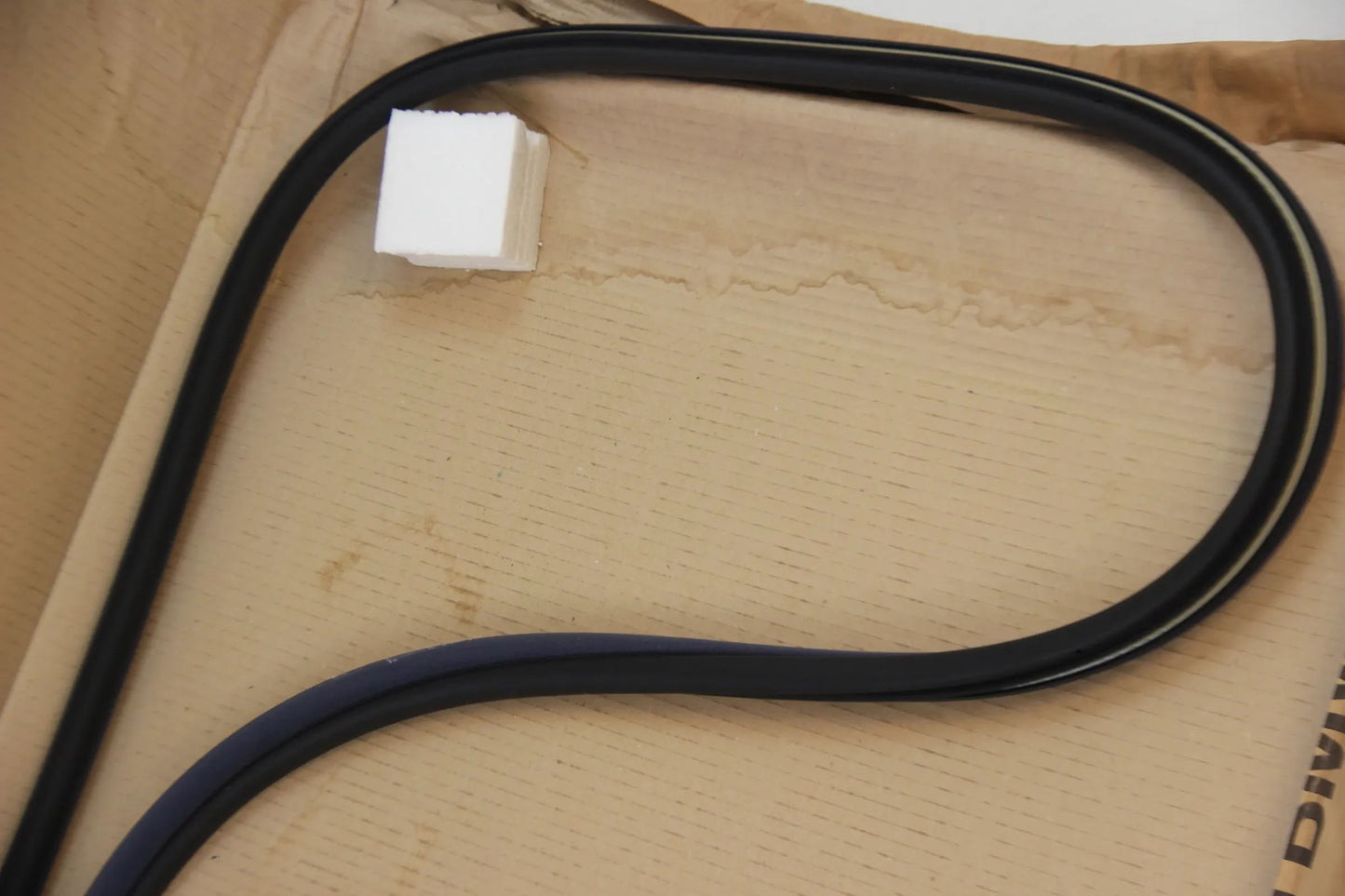 Original BMW E34 518i-540i M5 3.6 3.8 Kantenschutz vorne NOS 51728137771