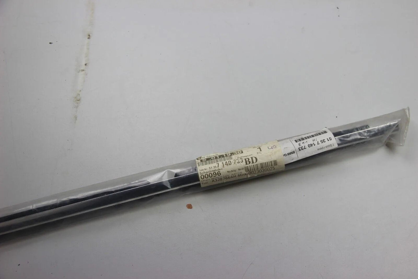 NEU ORIGINAL 7140733 BMW E61 3er Schachtabdeckung Tür Aussen Hinten Links Chrom