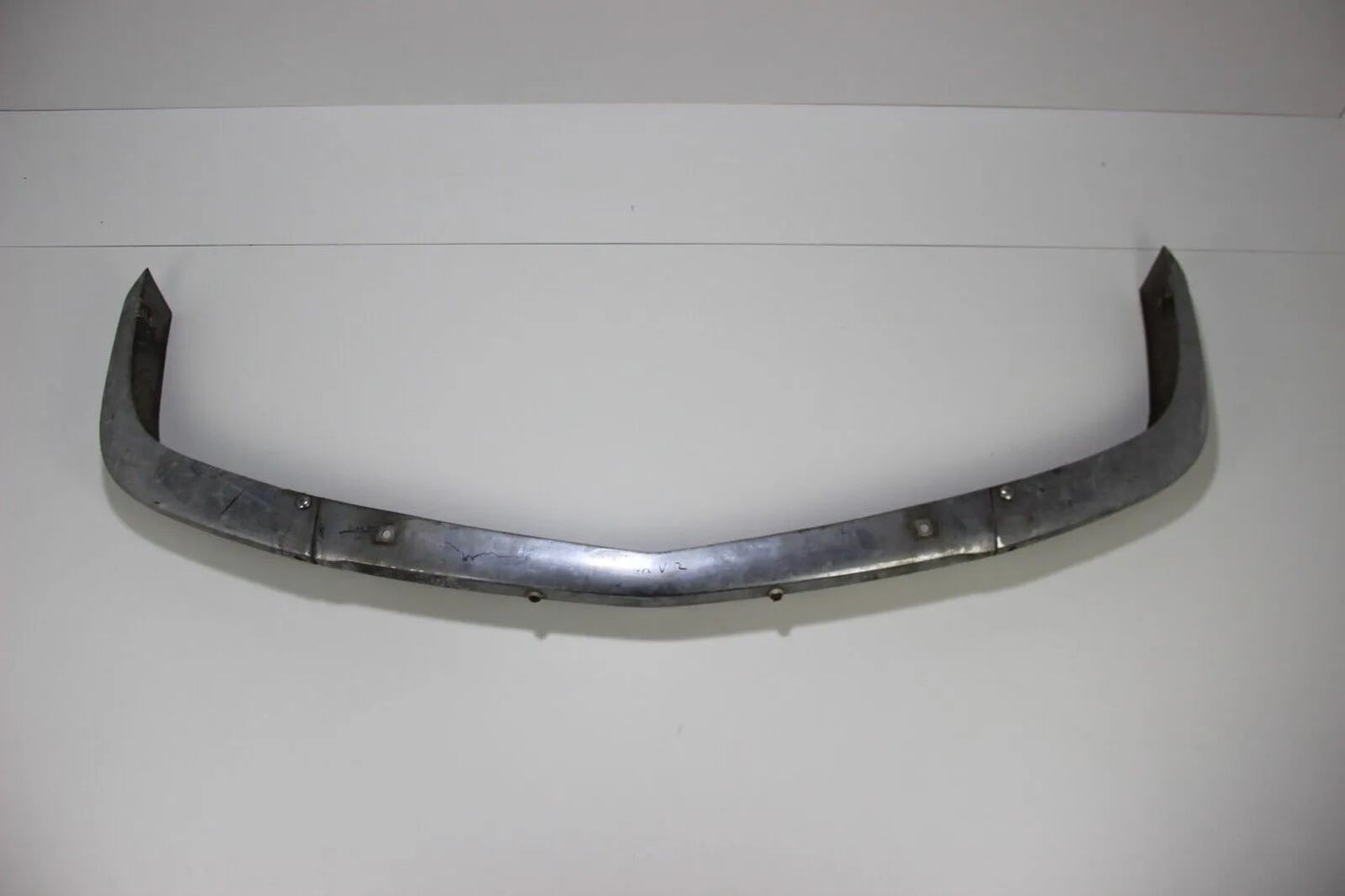 Original BMW Stoßstange Neue Klasse NK Chrom vorne Stoßfänger 1500-2000ti