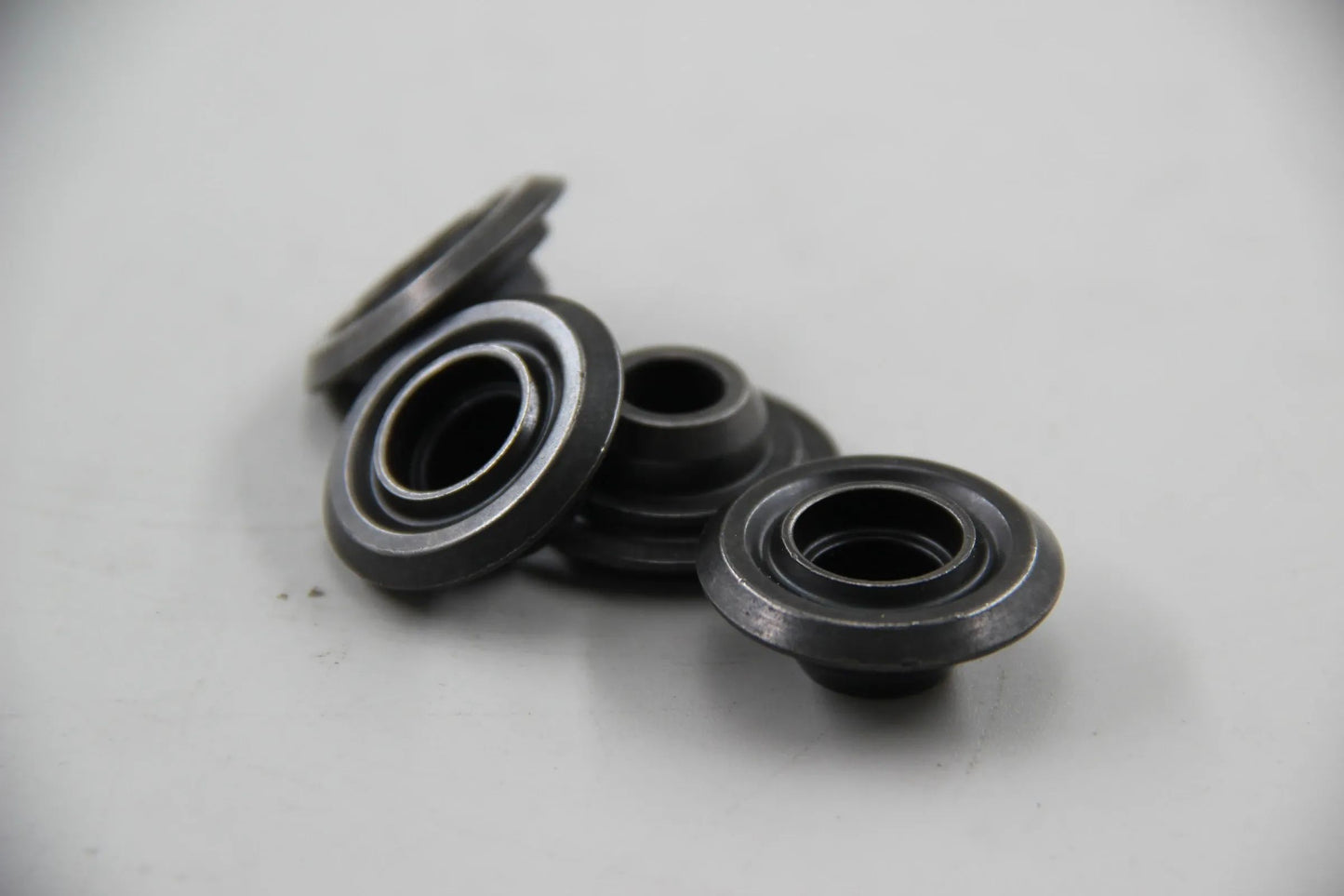 Orig. BMW E30 316i 318i E36 316i 318i E34 518i 4x Federteller oben 11341714621