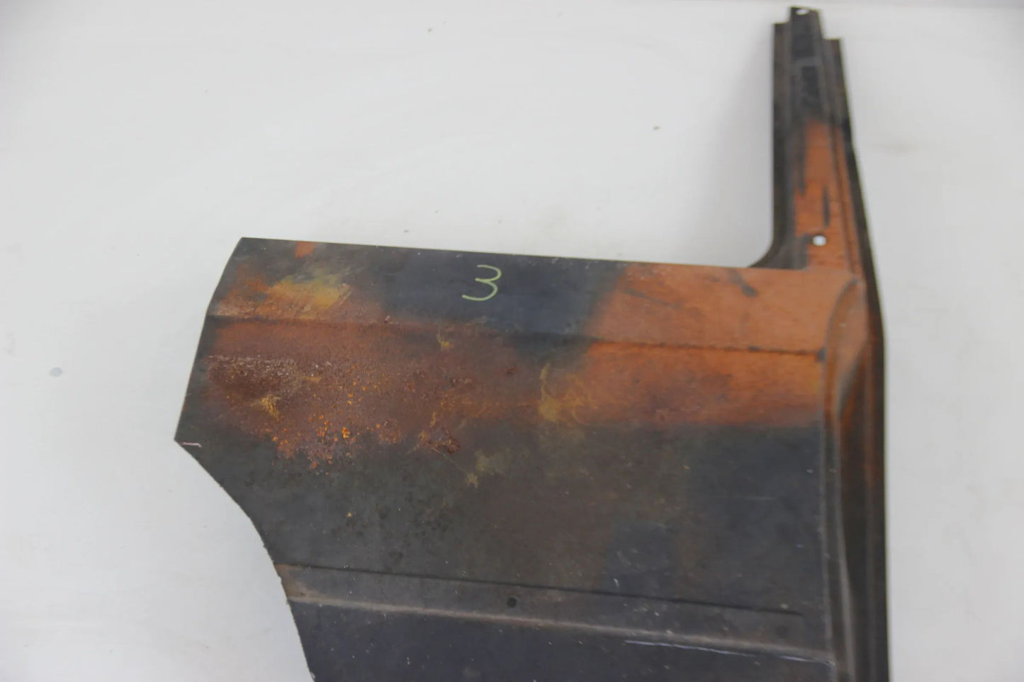 Original BMW E30 3er VFL Seitenwand Hinten Rechts abschn. NOS 41351935386