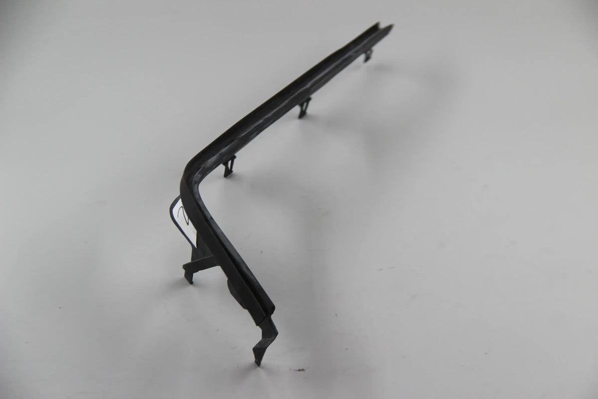 Original BMW E46 316i-330i M3 Abdeckleiste links 63128384489