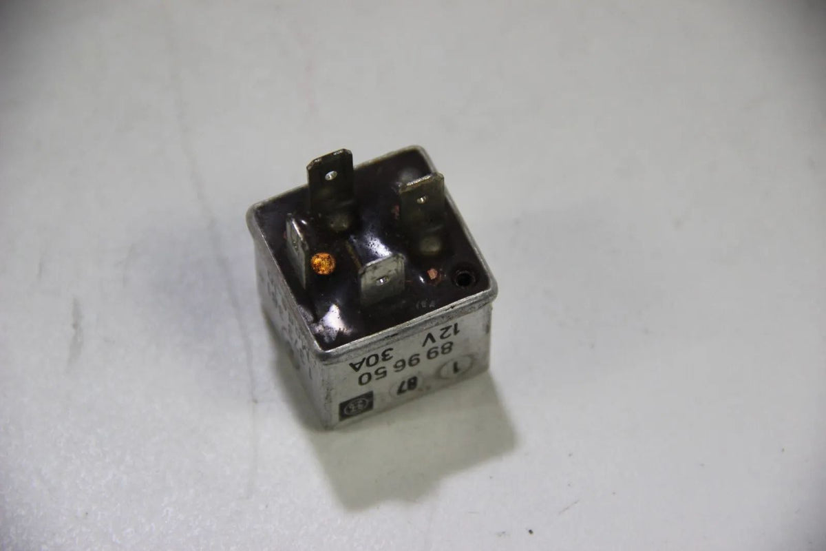 Original BMW E30 E28 E24 Diodenrelais Mehrzweckrelais Relay 61311373381