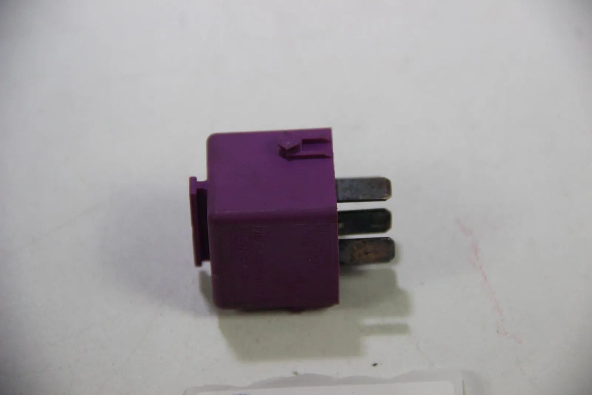 Original BMW 114 CMSP E26 E3 30 E36 E21 E12 Relais Relay Wechsler  61361388911