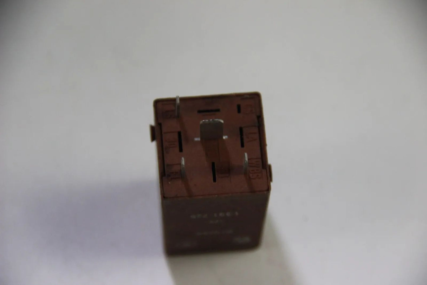 Original BMW E36 E34 Relais Verbindungsstecker mit Verrastung 61351391725