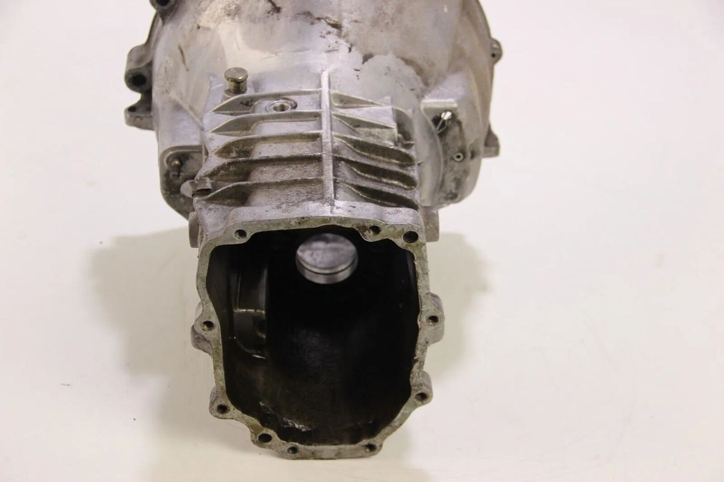 Original BMW E21 323i  Getriebe Glocke Gehäuse Getrag 245 242 5-Gang M60