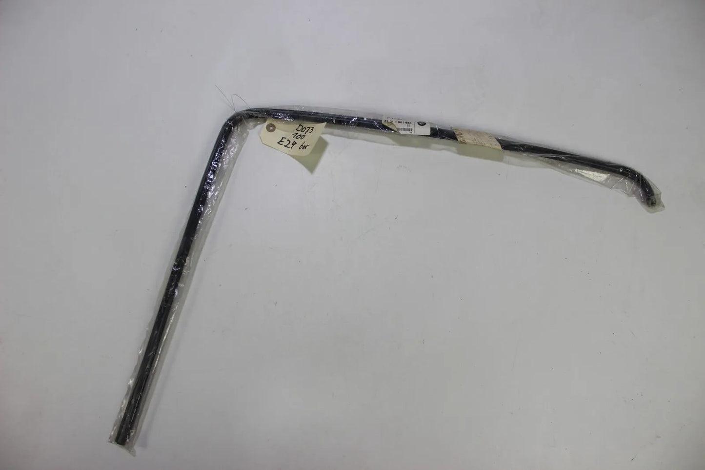 Original BMW E24 635csi Zierrahmen Rechts Schwarz Scheibe Hinten 51311961658