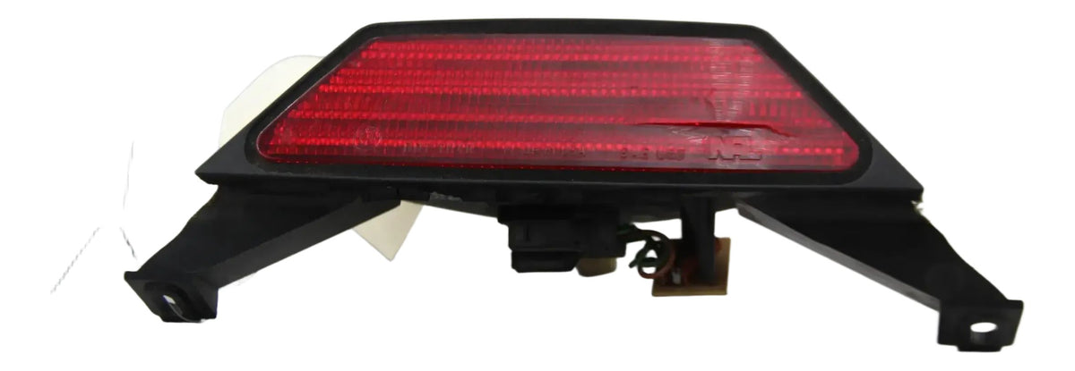 Original BMW E30 316i 318i 320i-325ix Dritte Bremsleuchte beschädigt 63251385187
