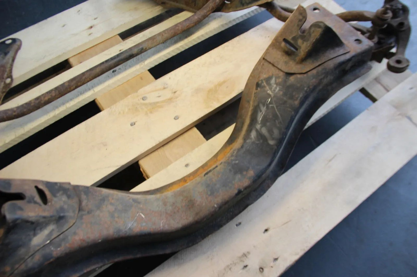 Original Toyota Celica T 2 Vorderachse Vorderachsträger Stabi Knuckles