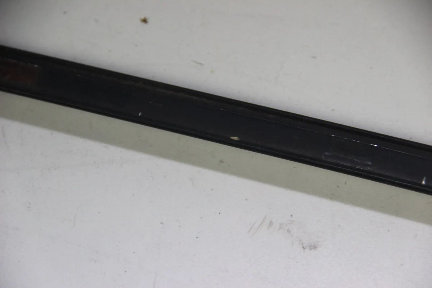 Original BMW E30 Schachtleiste Shadowline Vorne Links 4-Türer 316i-325i 3er OEM