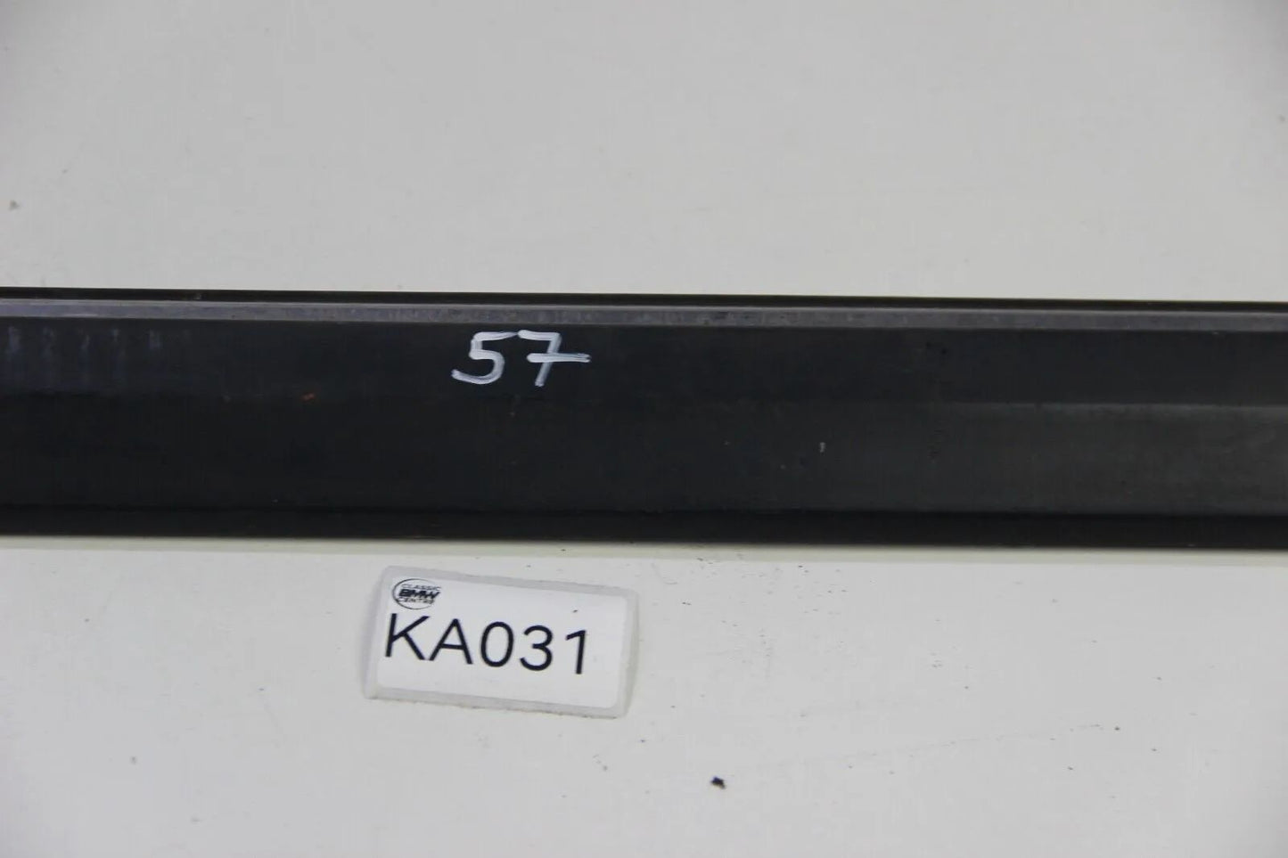 Original BMW E28 5er 518i-535i Stossleiste Tür hinten rechts 1871698 Zierleiste