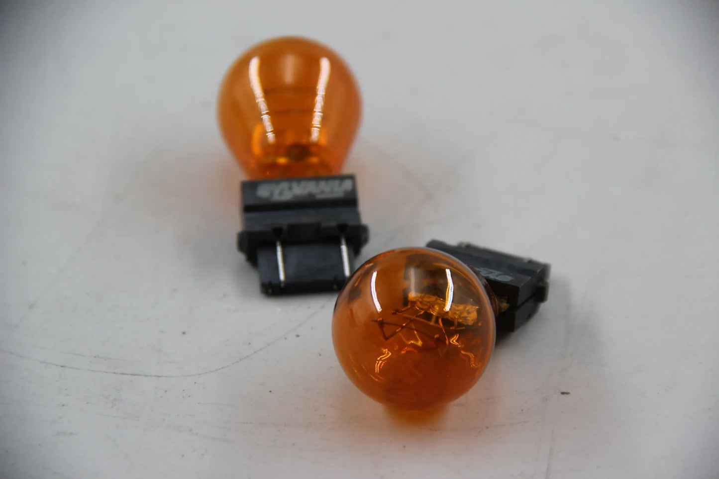 Original BMW E39 525i-540i M5 E65 E66 E53 2x Glühlampe Gelb 63216931134