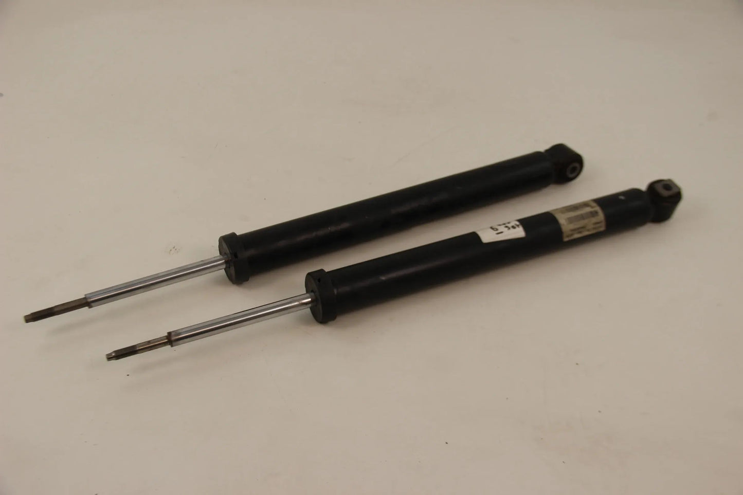 Original BMW E83 X3 3.0d 2x Stossdämpfer hinten SACHS 33503413789 33503413790