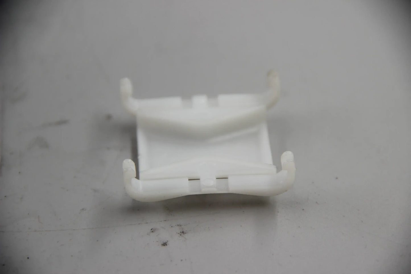 Original BMW E39 520i 523i 525i-540i M5 E38 728i-750i L7 Clip 51328164788