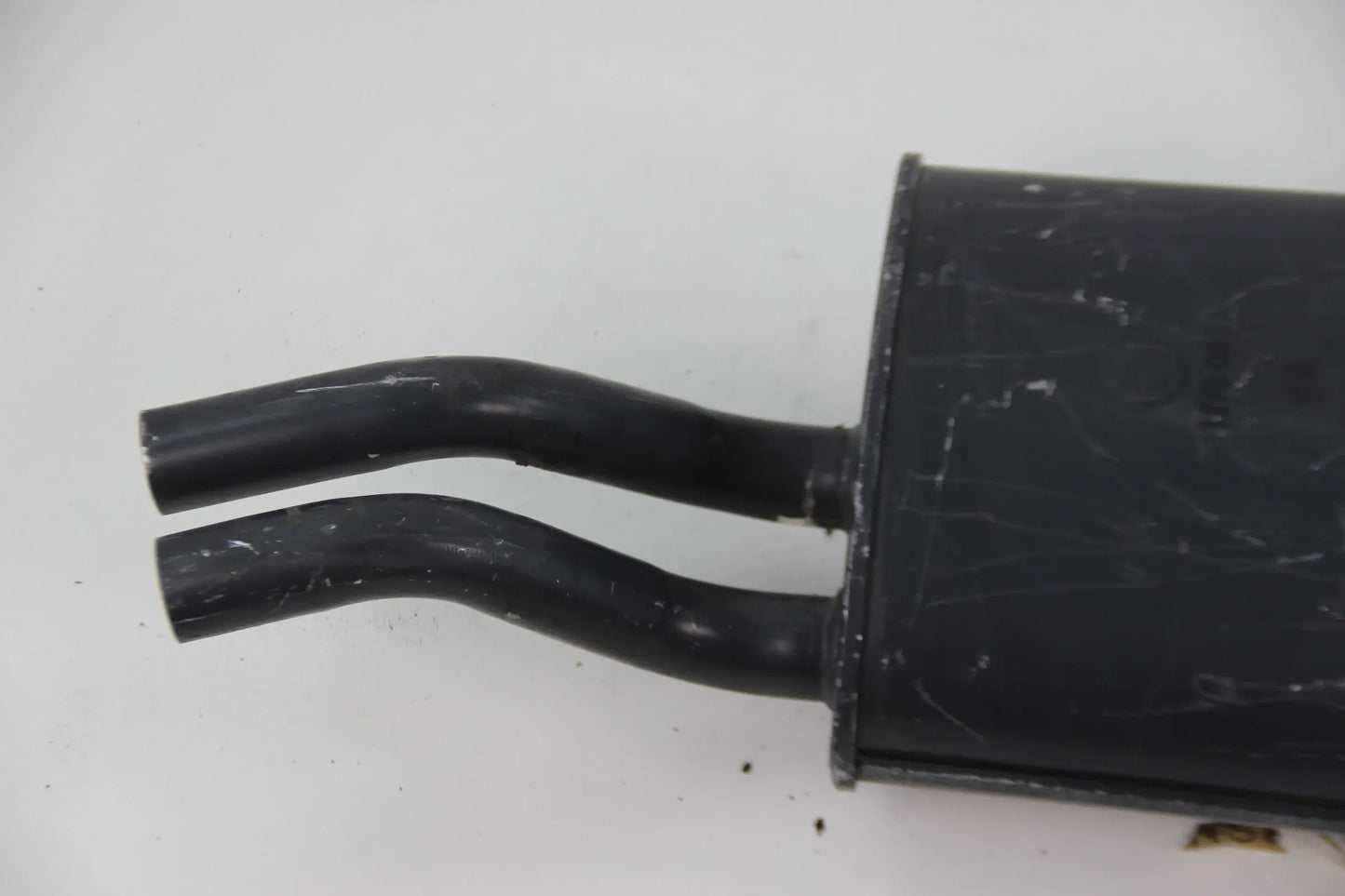 Original BMW E30 323i M20 Nachschalldämpfer 18121177936