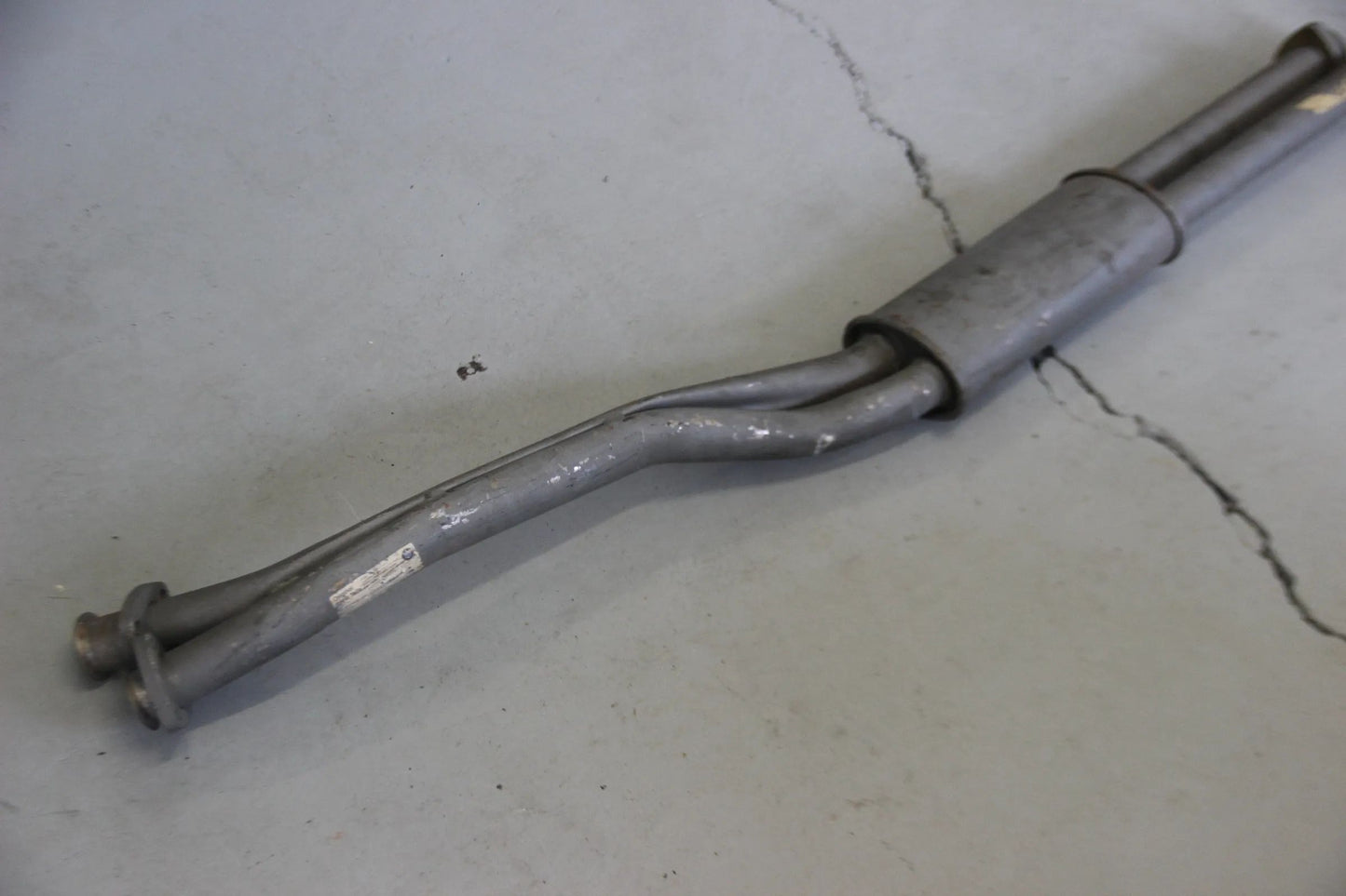Original BMW 3er E21 323i M20 Limousine Vorschalldämpfer NOS NLA 18121246658