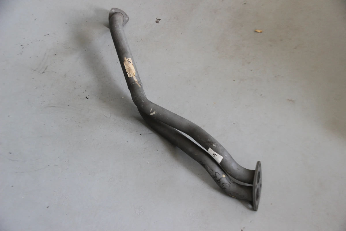 Original BMW 5er E28 518 M10 518i M10 Limousine Abgasrohr 18111707596