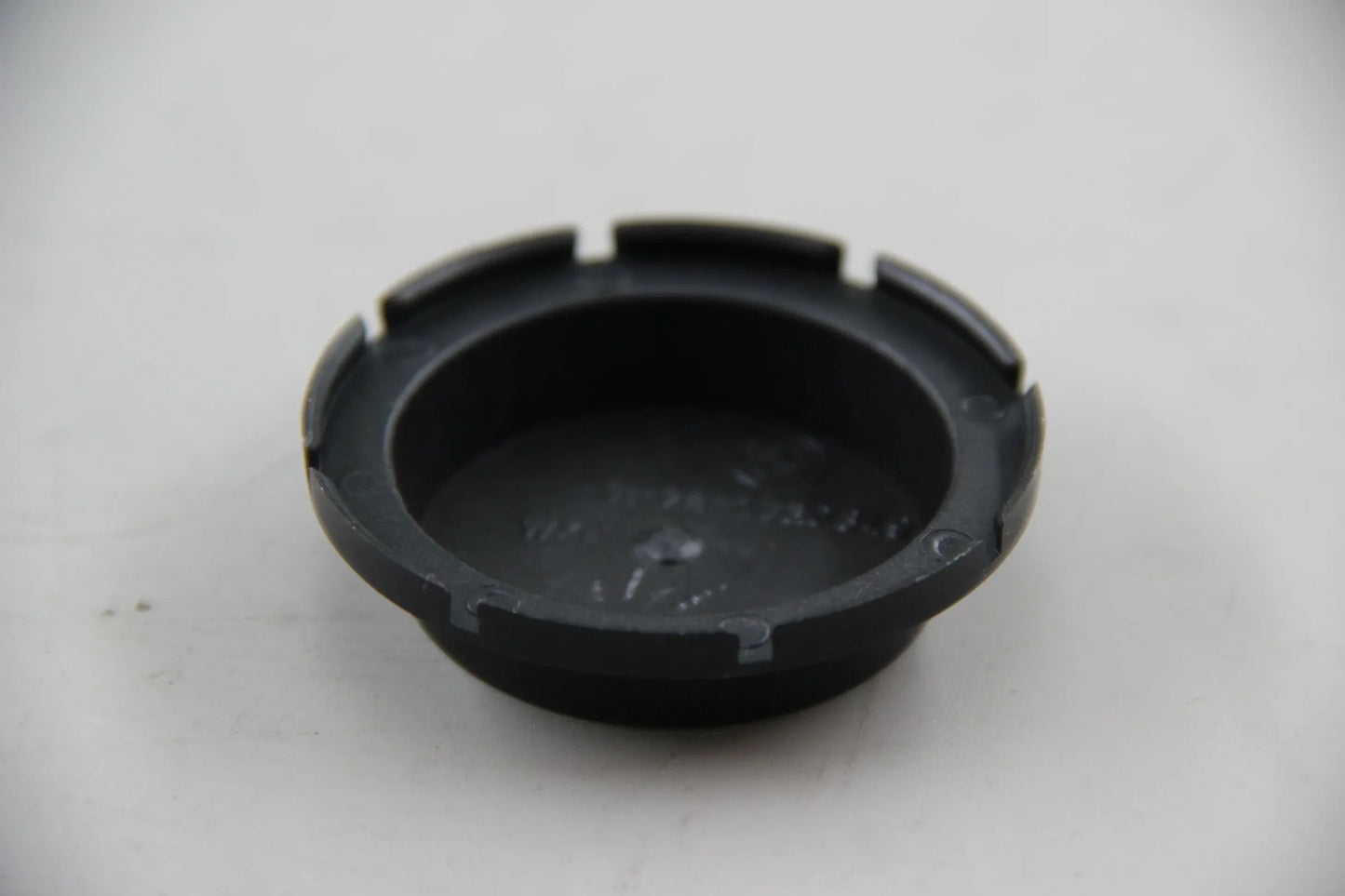 Original BMW E36 E46 E90 E92 E93 E34 E39 E60 E63 E64 E38 Schutzkappe 11281730349
