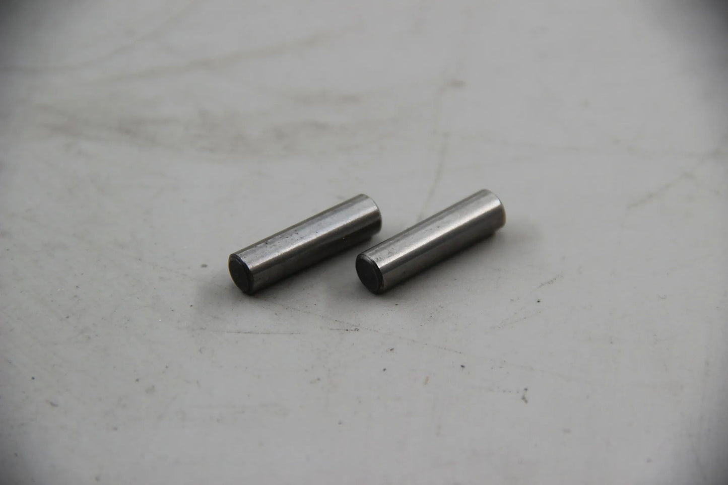 Original BMW E10 E9 E81 E88 E21 E30 E46 E12 E39 E60 2x Zylinderstift 23411466134
