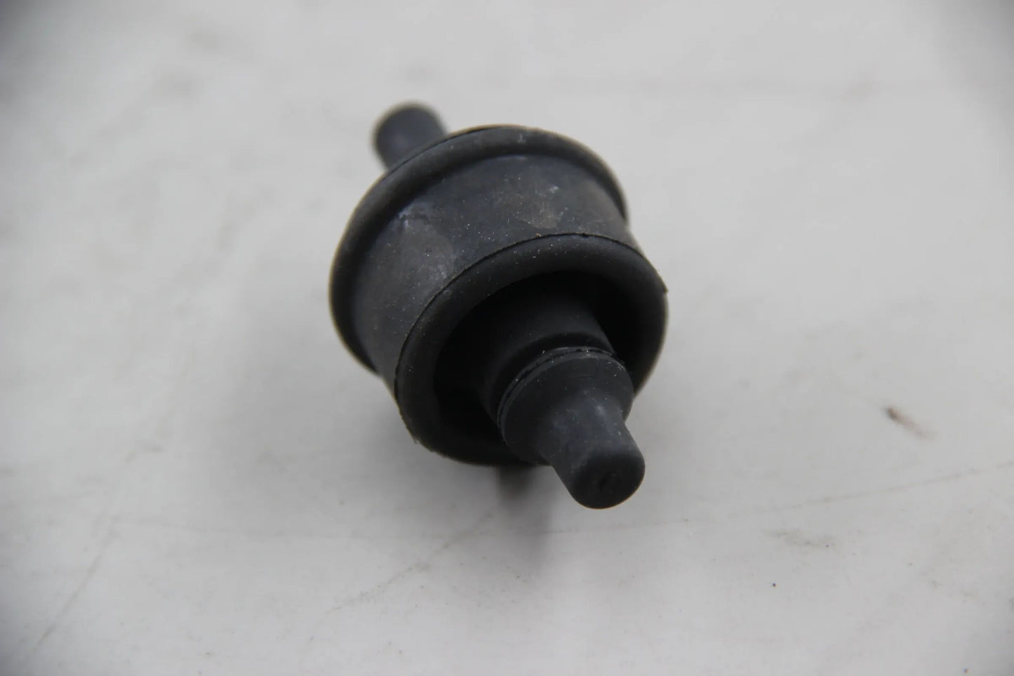 Original BMW E21 315-320 E30 E12 E28 E24 E23 Anschlagpuffer 25111204422