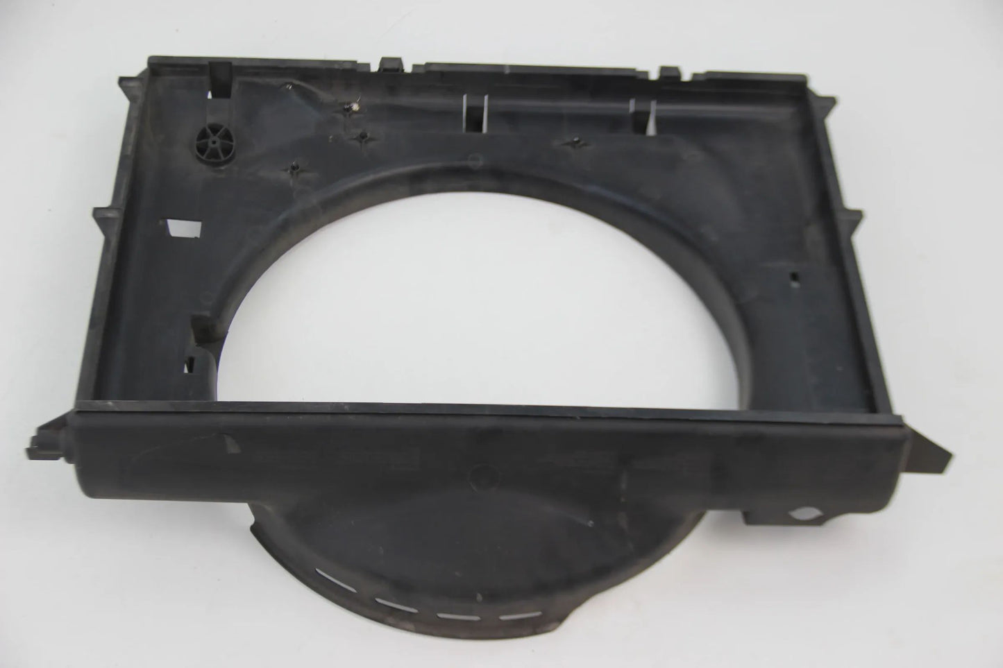Original BMW E39 520i 523i 525i 528i 530i Lüfterzarge NOS NLA 17101438457