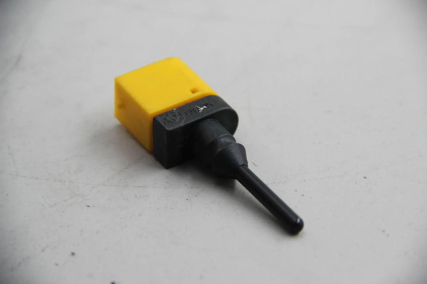 Original BMW E30 E36 E34 E32 E31 Z3 Aussentemperatursensor NOS NLA 65818350779