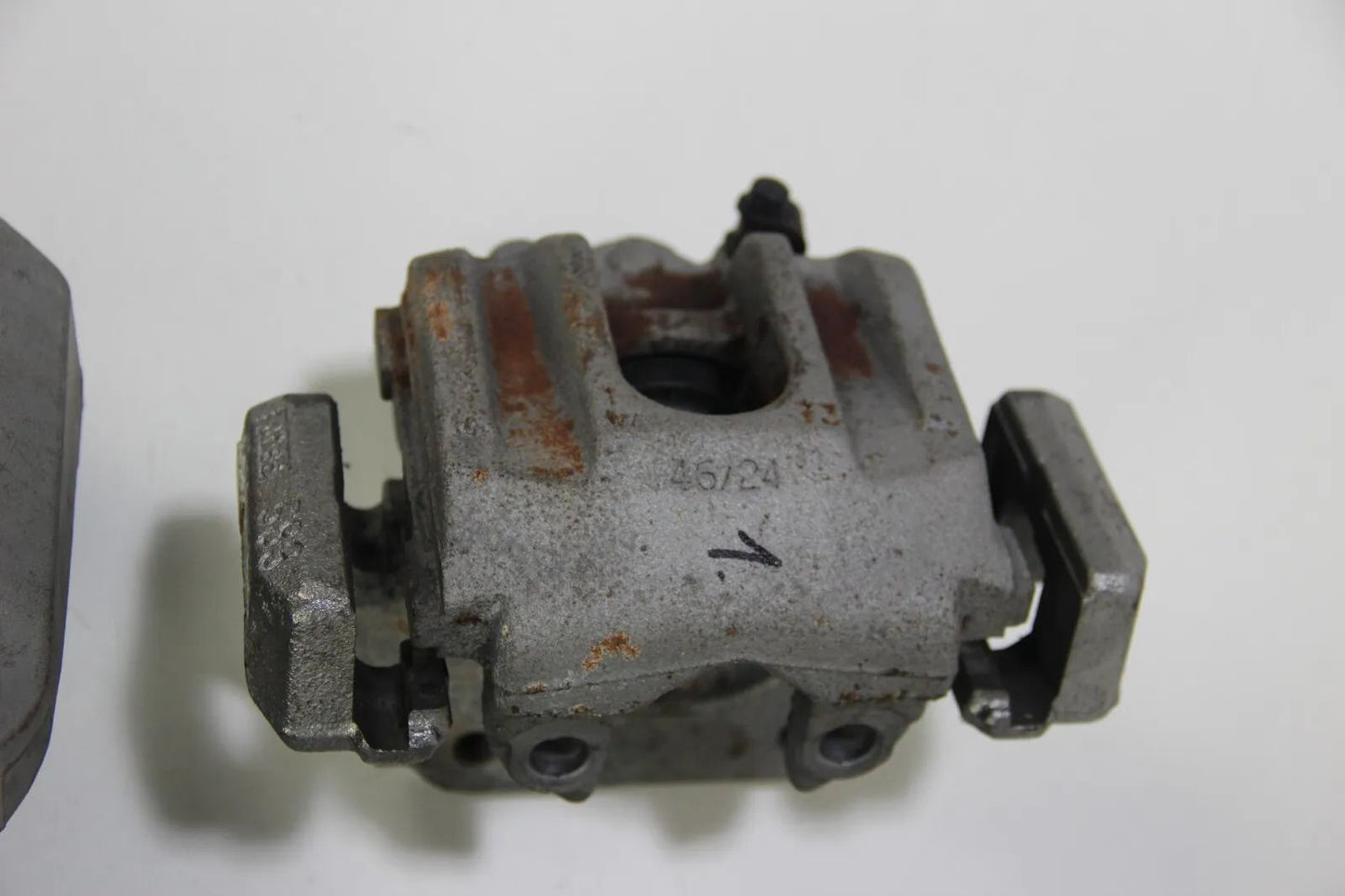 Original BMW E60 M5 S85 V10 Bremssattel Sattelhalter Vorne Hinten Links Rechts