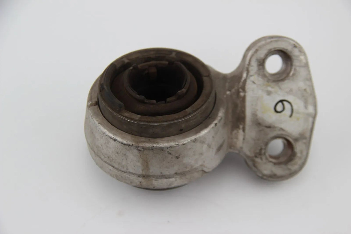 Original BMW E46 E85 E86  Satz Halter mit Gummilager D=66MM NOS 31126757623