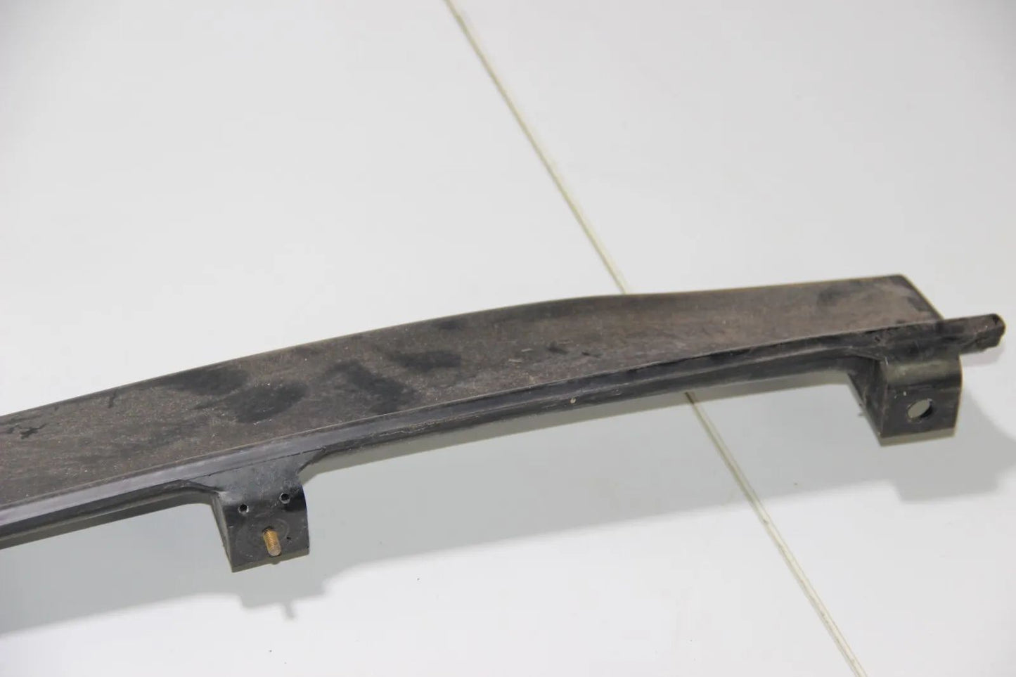 BMW E30 Stoßstange Blende 51121935010 .0 Bumper Cover Trim