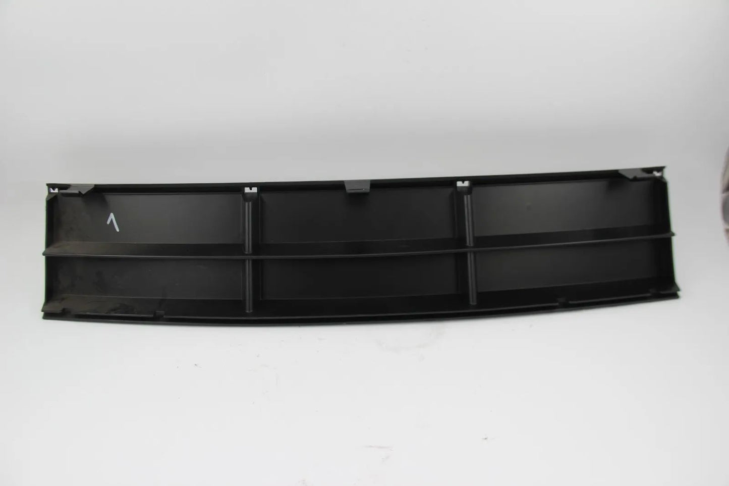 Original BMW E39 520i-540i Gitter geschlossen front Stossstange 51118160851