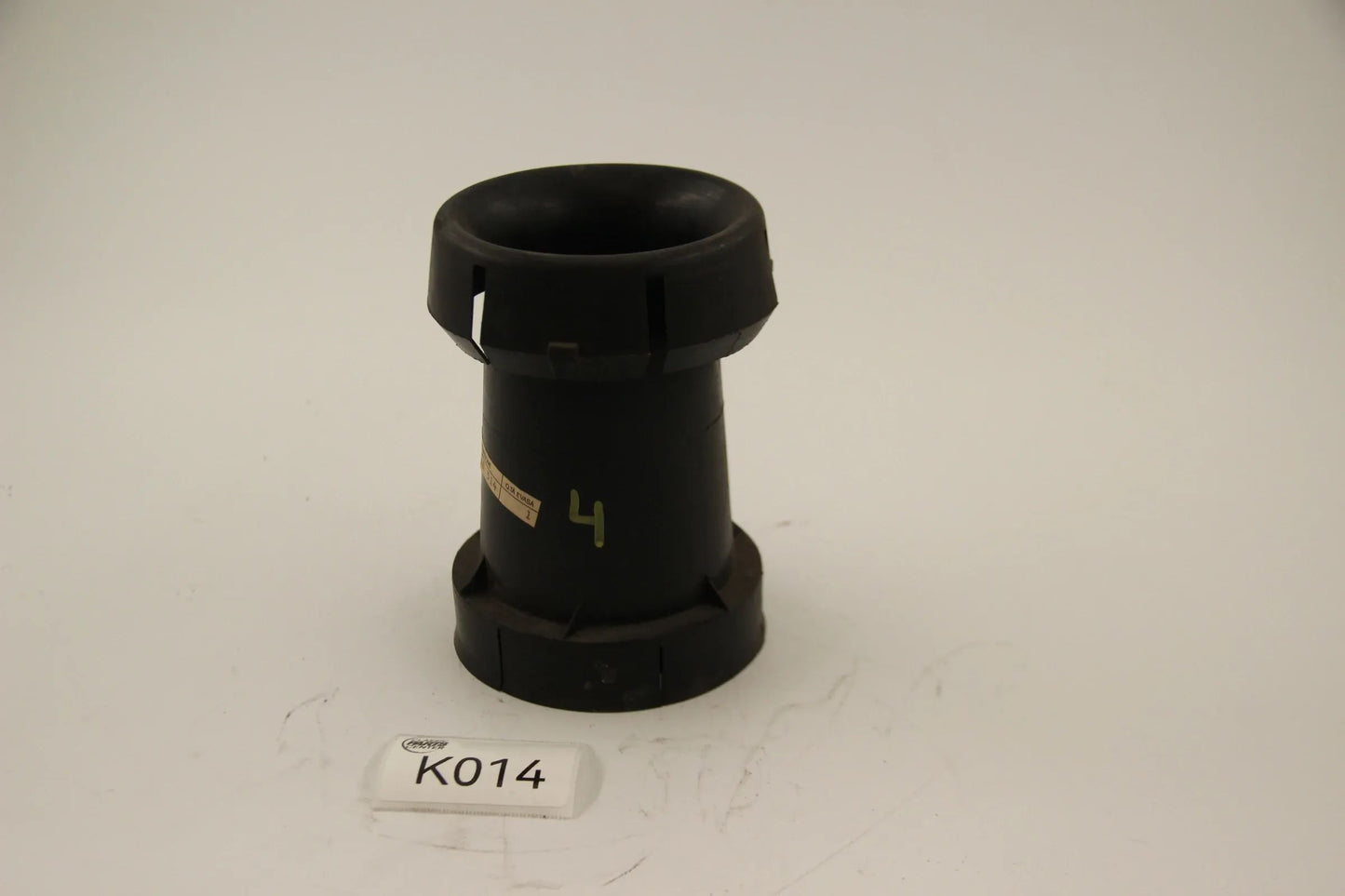 Original BMW E28 524td M21 Lufttrichter NOS Ansauggeräuschdämpfer 13711288514