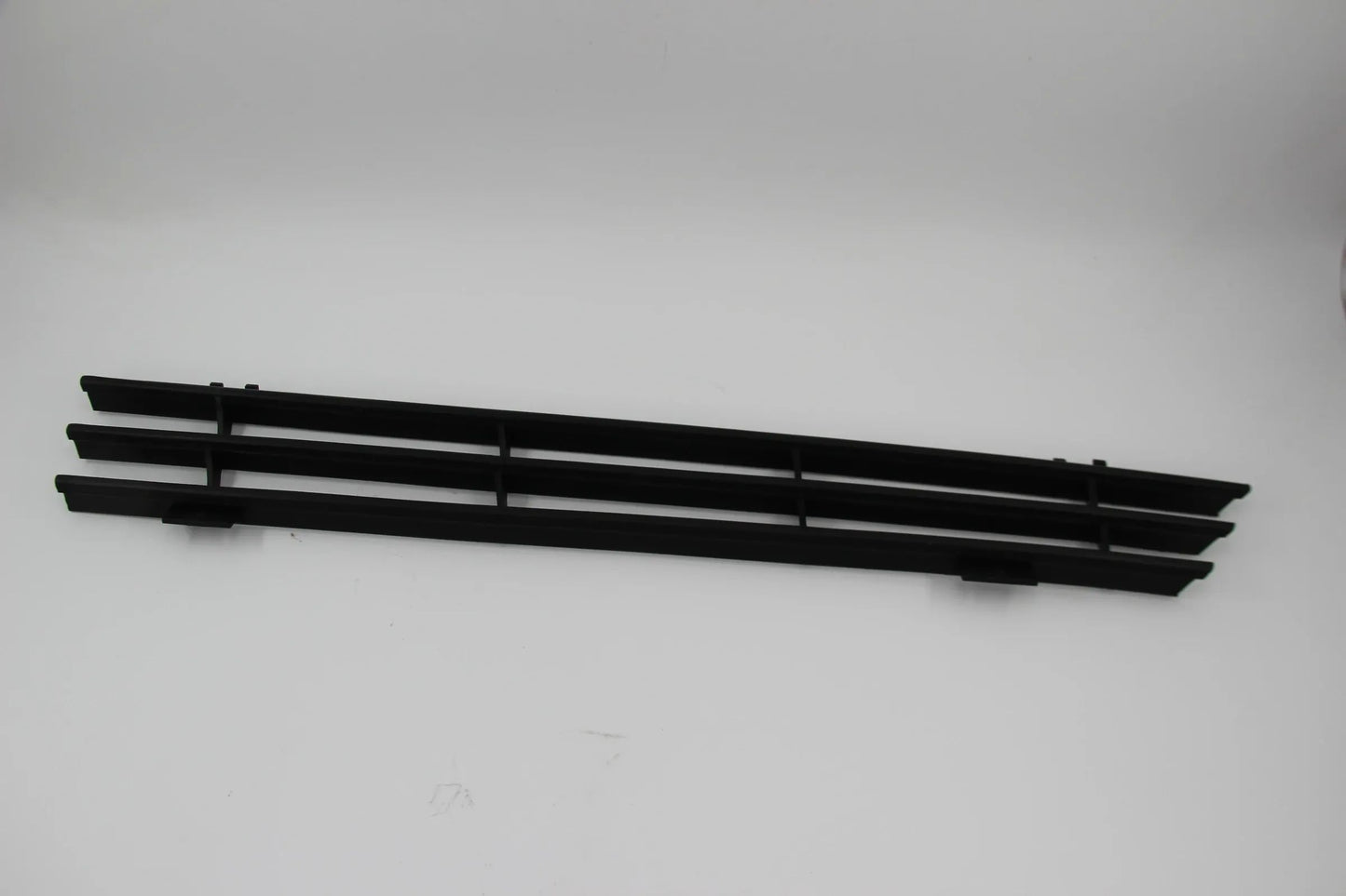 Original BMW E21 316-323i   Gitter Ziergitter front vorne links  51131836675