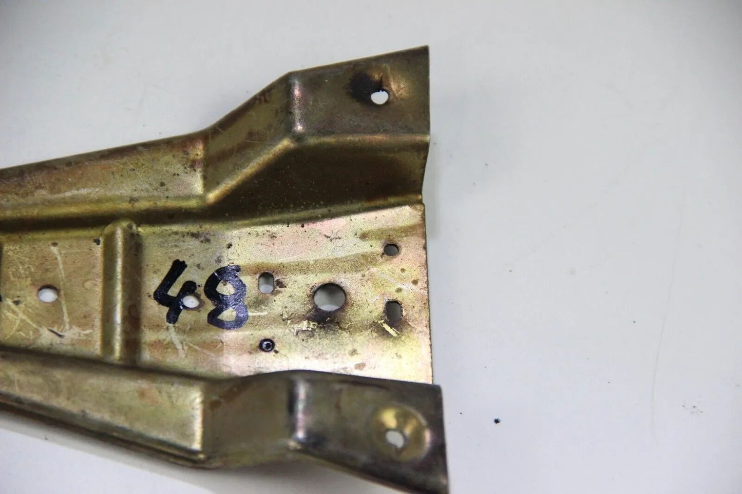 Original BMW E30 ZV Zentralverriegelung Halterung Steuergerät 1380302 316i-325i