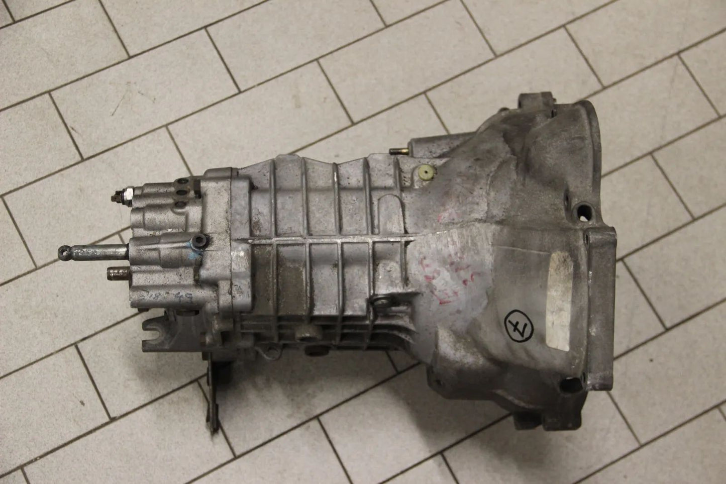 Original BMW Getriebe Getrag 242 E30 318i 242.0.0465.91 LF Gearbox OEM
