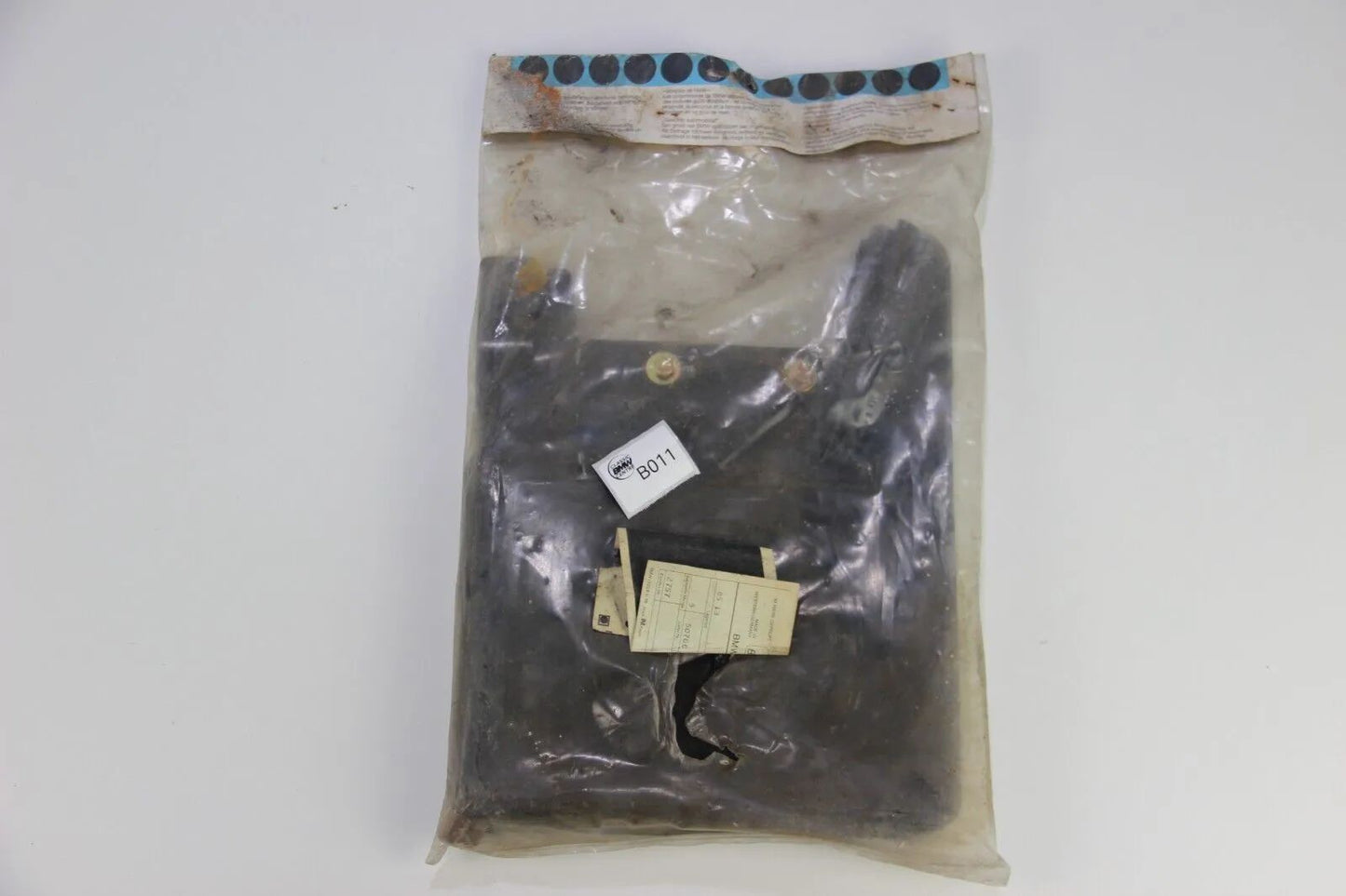 Original BMW E23 728-733i Schmutzfänger set NOS 72601851089 Mud Flap Neu 7er