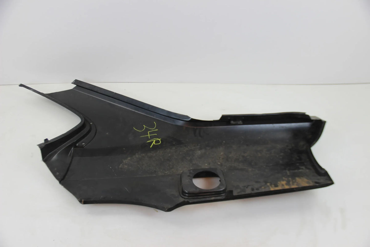 Original BMW E34 5er 518i-540i M5 Seitenwand Hinten Rechts NOS 41001946322