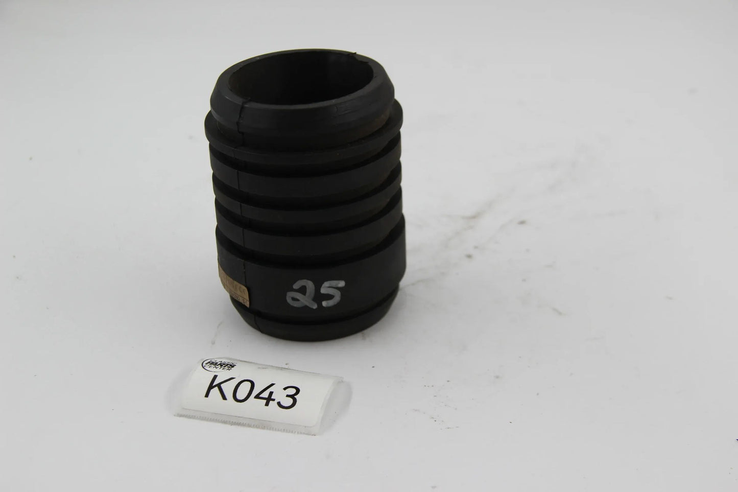 Orig BMW M3 Gr.N E30 M3 E28 M5 E24 M6 Mittelstück Kraftstoffpumpe  16121178738