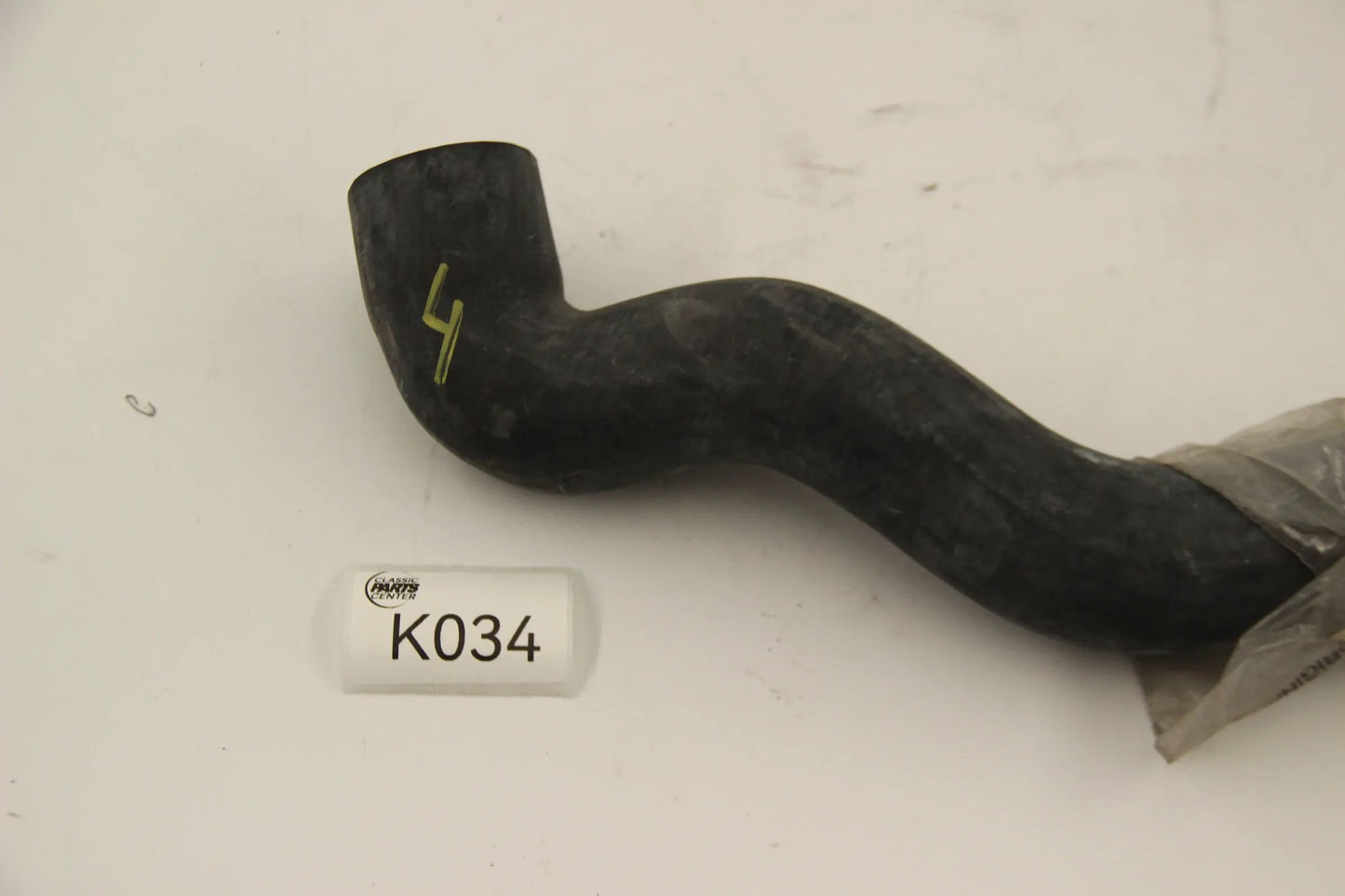 Original BMW E39 520i 523i 528i E38 728i/iL Wasserschlauch 11531740832