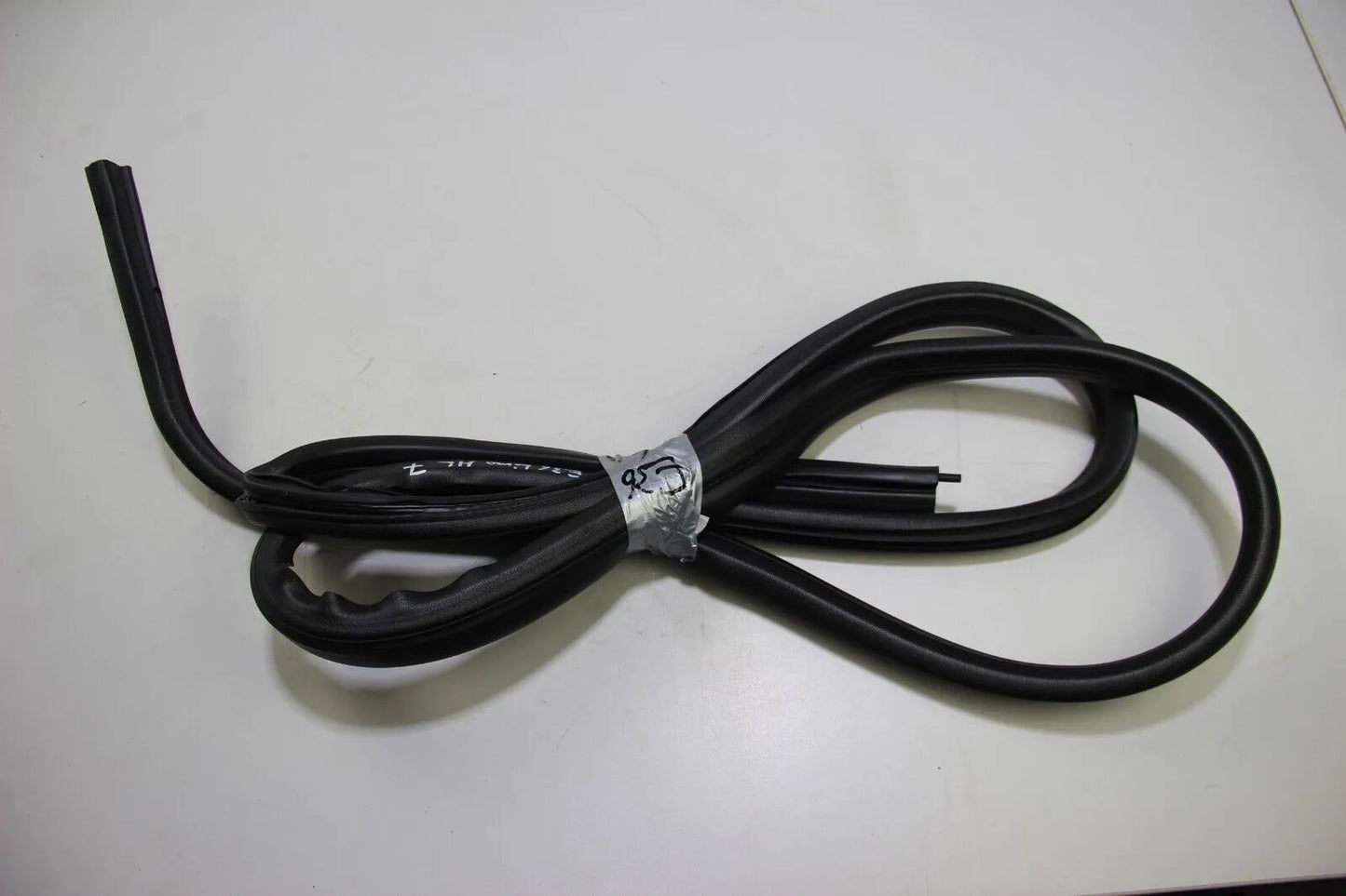 Original BMW E36 Türdichtung hinten links limousine 3er M3 325 328 325 320