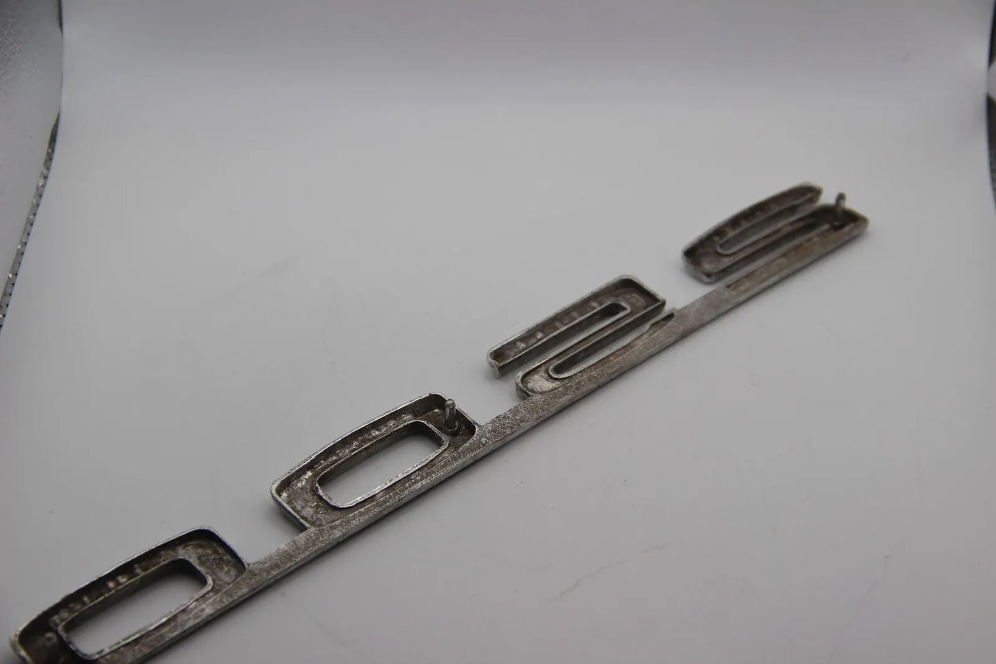 Original BMW E9 E3 2500 Modellbezeichnung Emblem Badge Schriftzug Typenschild