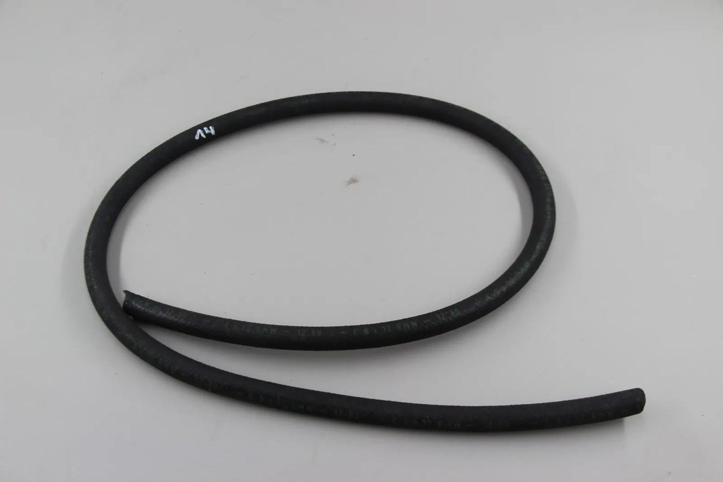 Original BMW 114 CMSP E3 E9 E30 Kraftstoffschlauch 8x13mm  16121180409