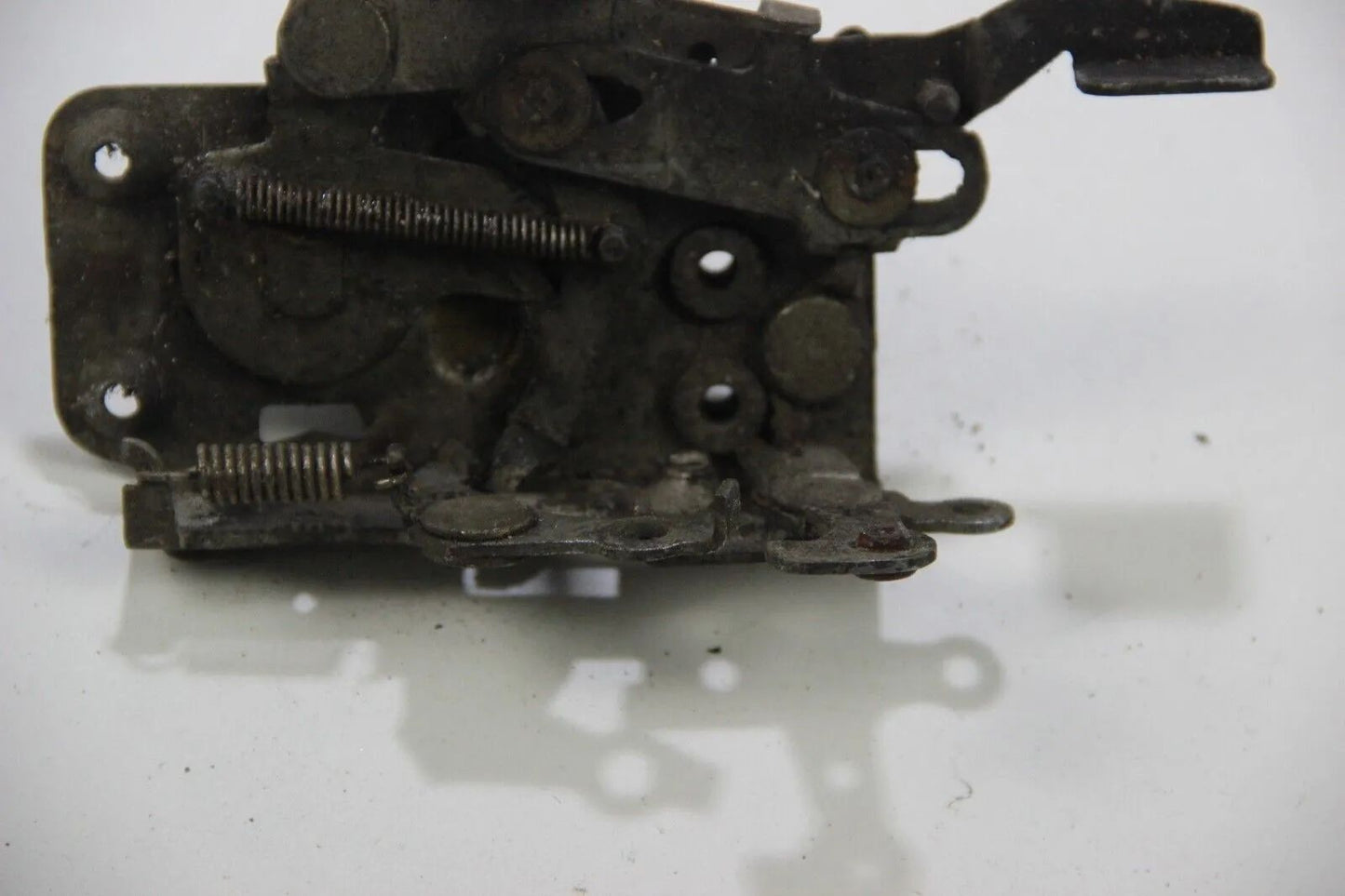 Original BMW E3 E9 E12 E21 Türfangschloss Rechts Türschloss Drehfallschloss