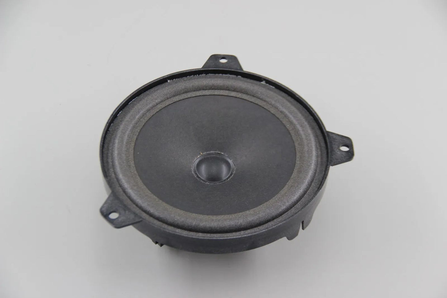 Original BMW E46 Breitbandlautsprecher Stereo System Soundsystem  65138368233