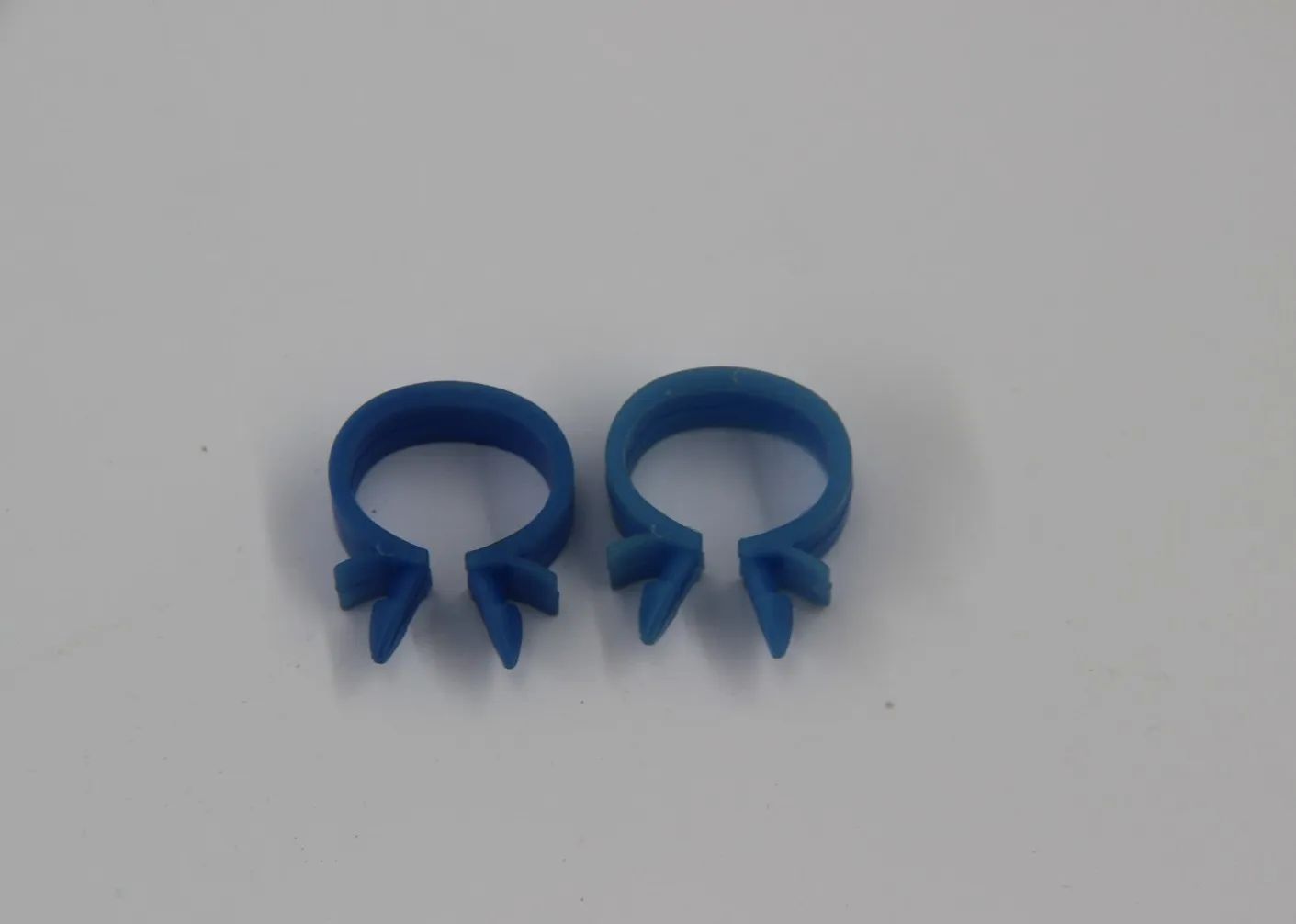 Orig BMW E21 E30 E12 E28 E24 E23 E31 Z3 Kabelhalter D= 16,8MM 2Stk  12521276147