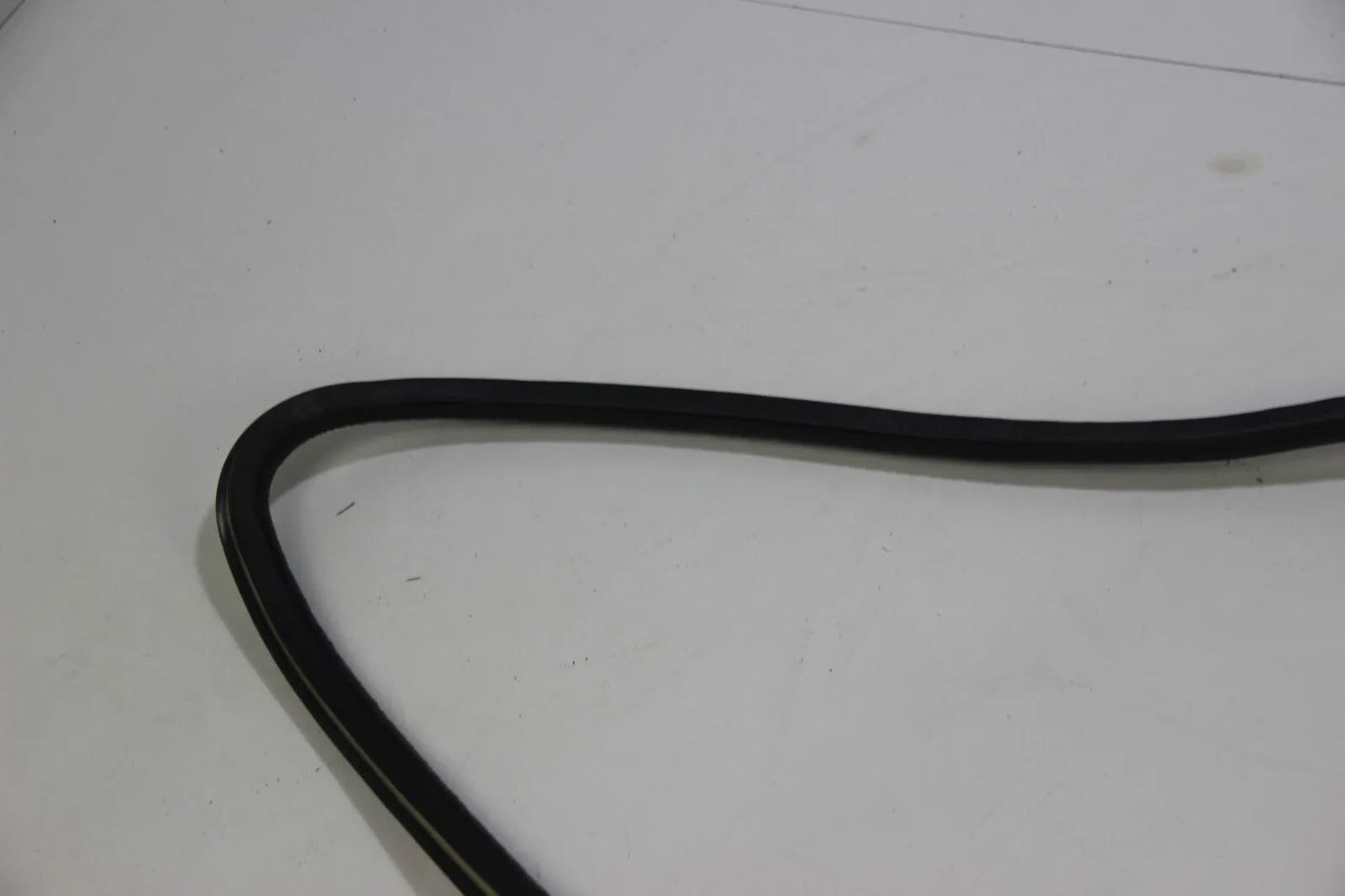 BMW E30 4-Türer Limo Touring 316i-325i Türdichtung hinten links Kantenschutz